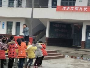 学校在打造礼仪校园的过程中